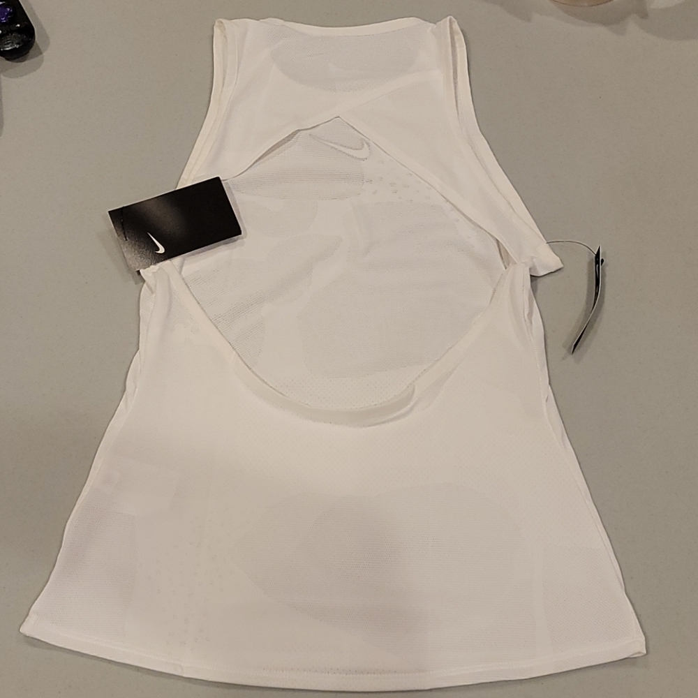 NWT size S Nike tennis tank - Picture 7 of 10